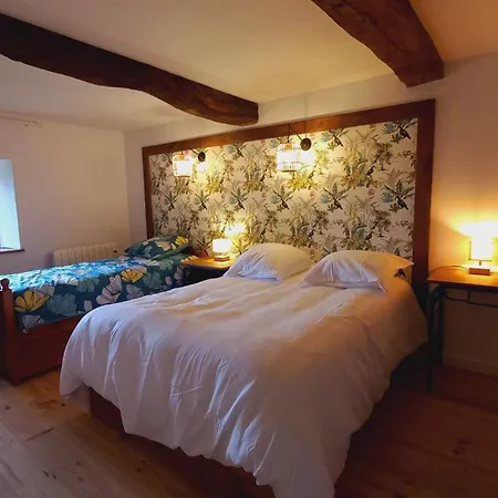 Les Pommiers Holiday home *